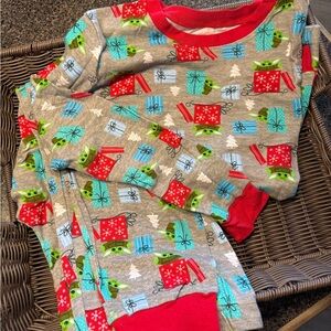 Star Wars Yoda Holiday Pajama Set
